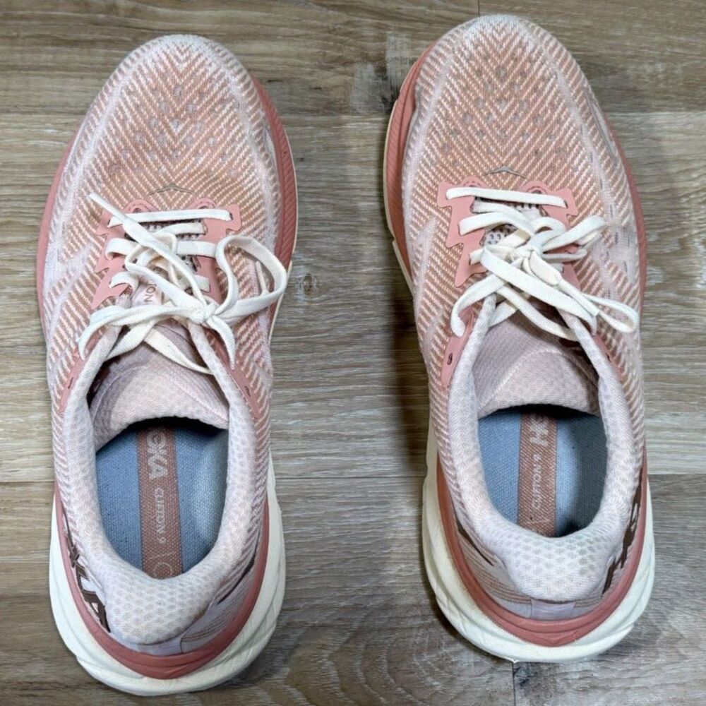 HOKA Women Clifton 9 Running Performance Shoes Sandstone/Cream Size 9B